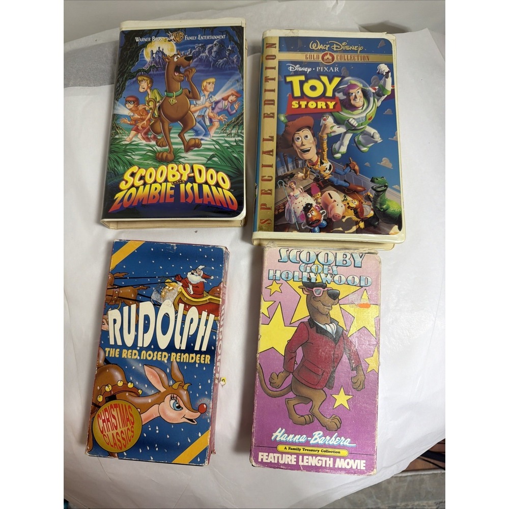 Lot of 4 VHS TAPES 2 Scooby Doo Rodolph The Red Nosed Reindeer Toy Story  + Case